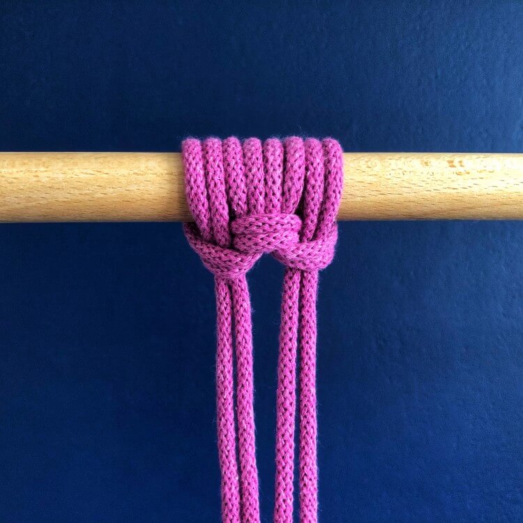 pętla poczwórna z grzbietem ze sznurkiem podwójnym