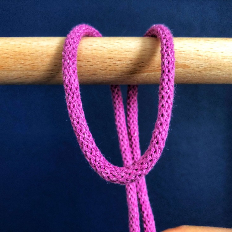 przewieszenie sznurka 2