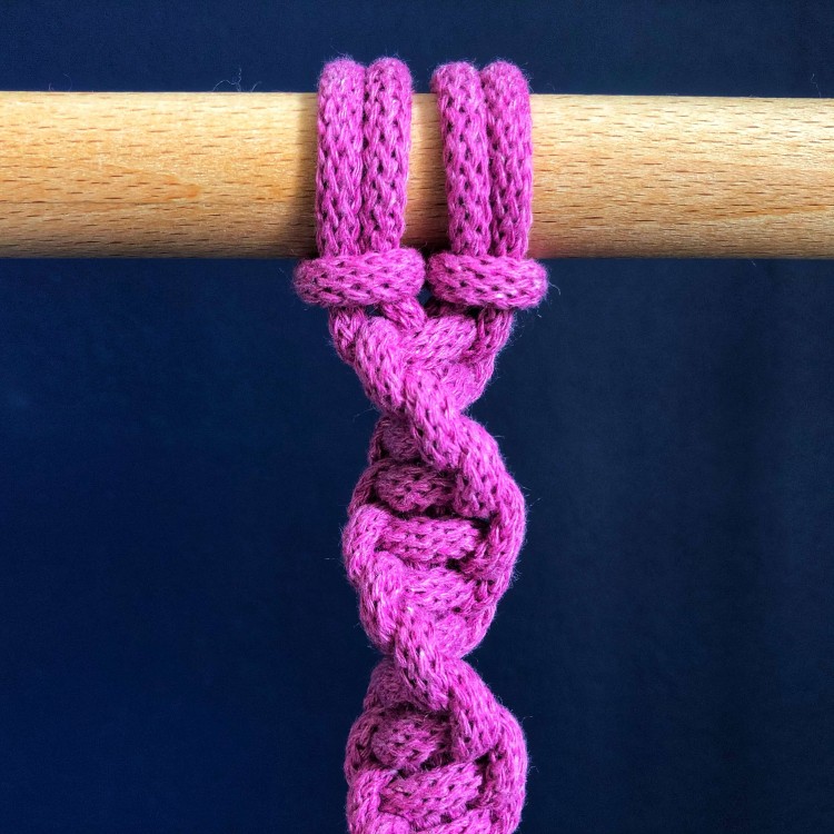 slupek spiralny prawoskretny makrama