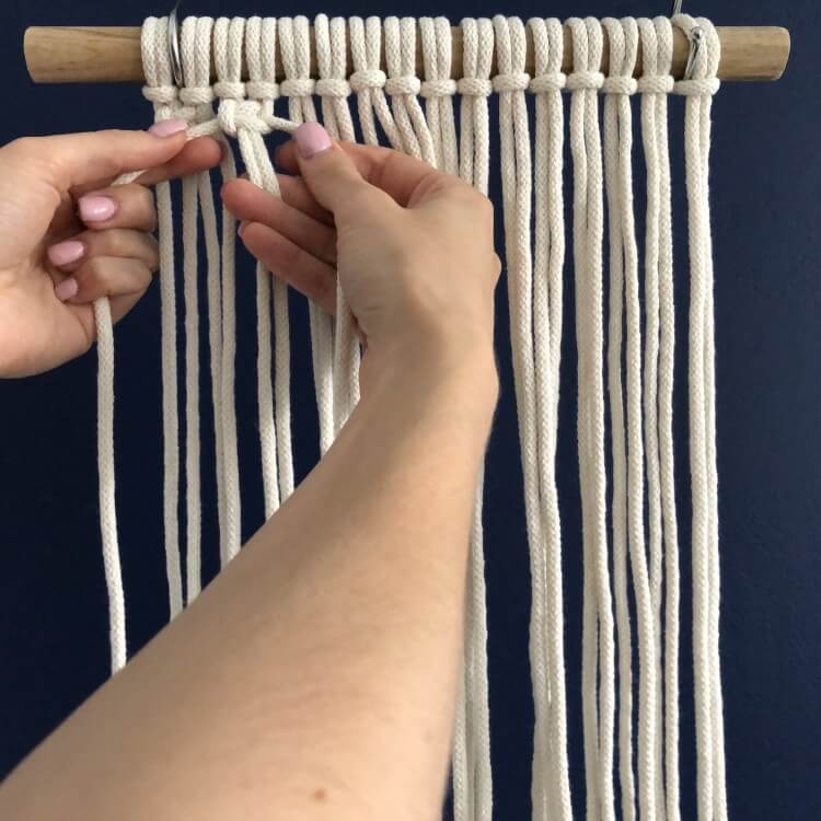 wiązanie węzła płąskiego4