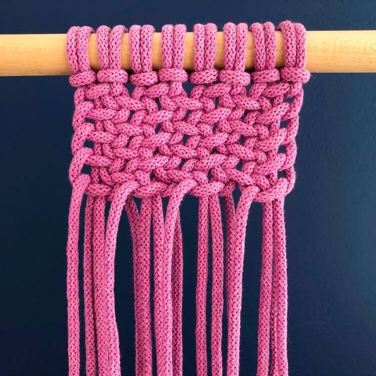 siatka z polwezlow makrama