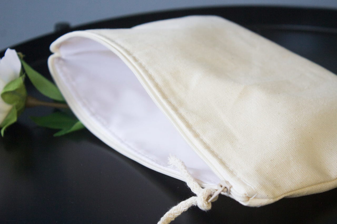 Bawelniany wklad do torebki z makramy - kopertowka kosmetyczka 2