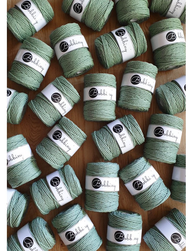 szalwia eucalyptus green sznurki bawelniane potrojnie skrecane 3PLY 5 mm do makramy Bobbiny